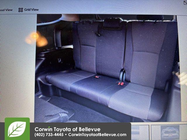 used 2024 Toyota Highlander car, priced at $33,500