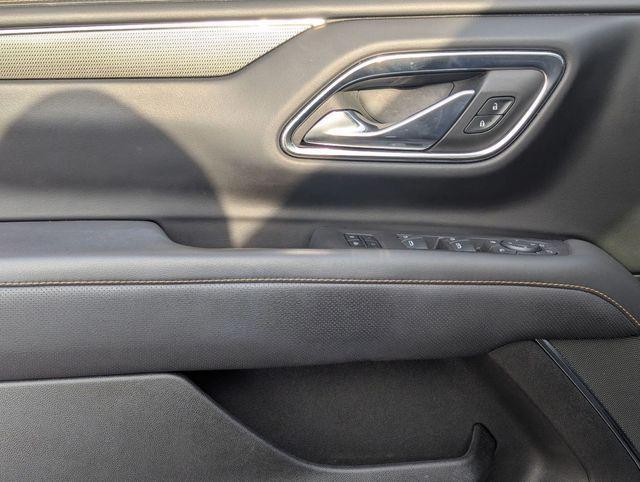 used 2023 GMC Yukon car, priced at $52,878