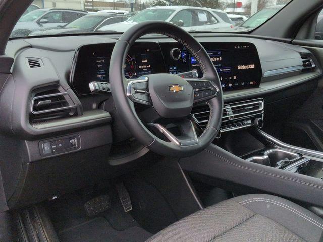 used 2024 Chevrolet Traverse car, priced at $29,989
