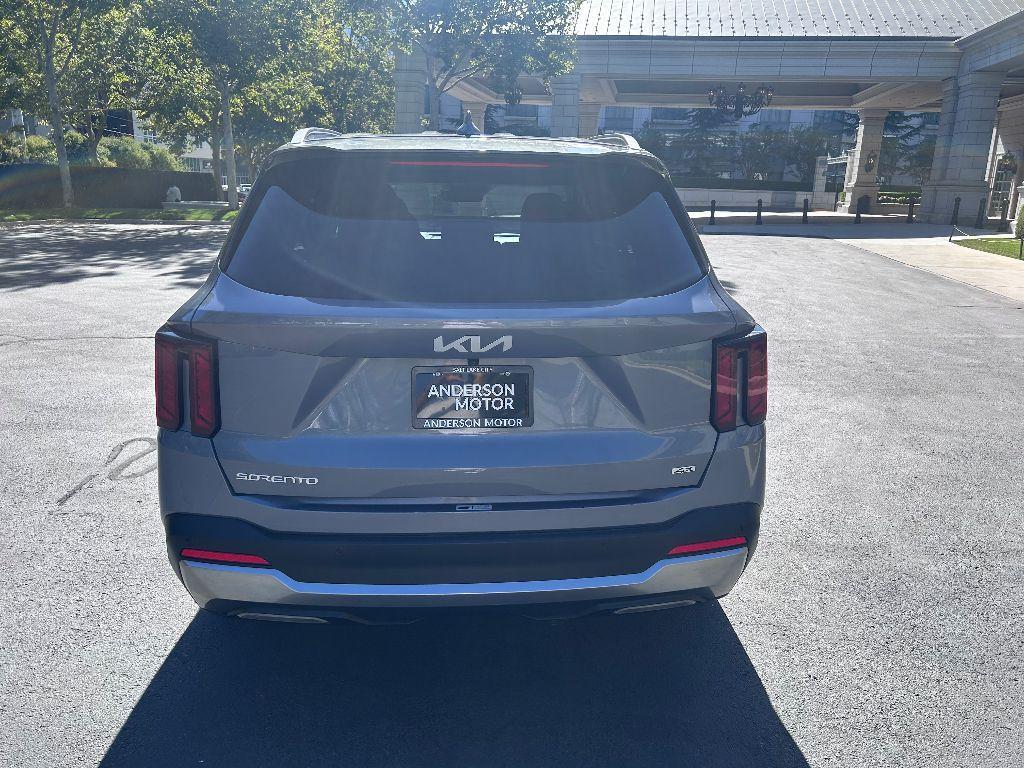 used 2024 Kia Sorento car, priced at $28,450