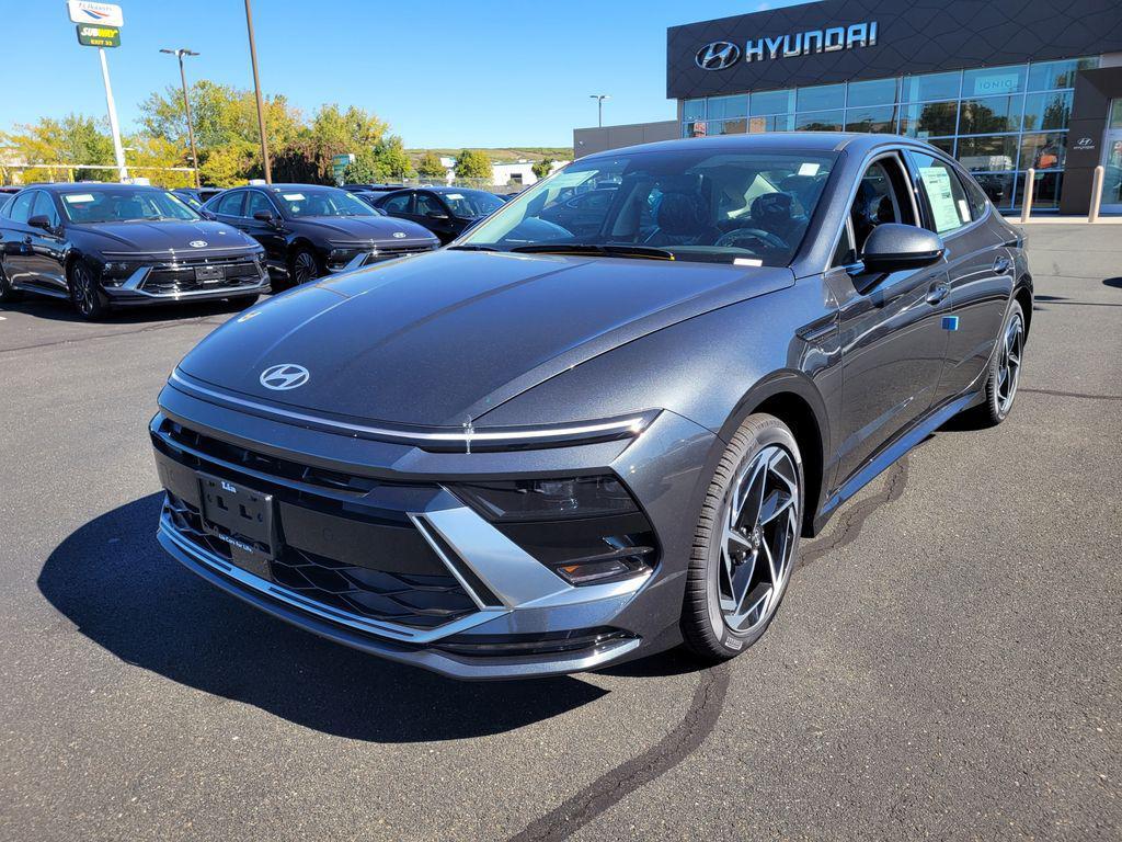 new 2026 Hyundai Sonata car, priced at $30,550