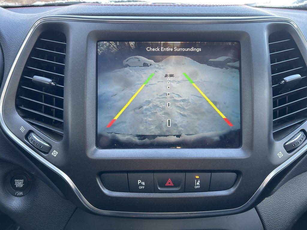 used 2022 Jeep Cherokee car, priced at $19,900