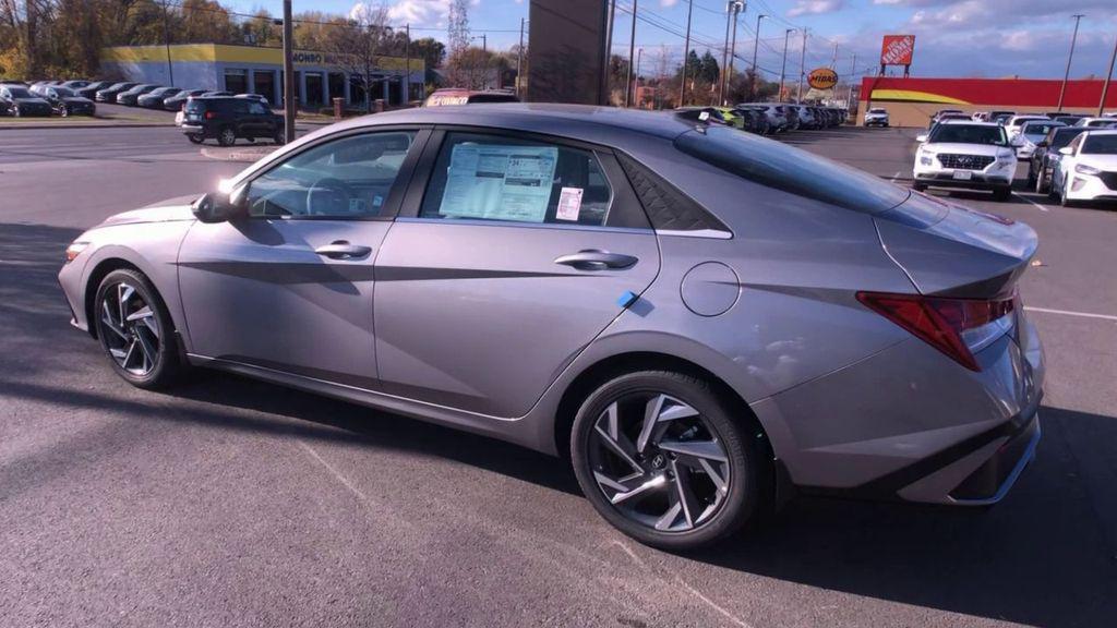 new 2025 Hyundai Elantra car, priced at $27,815