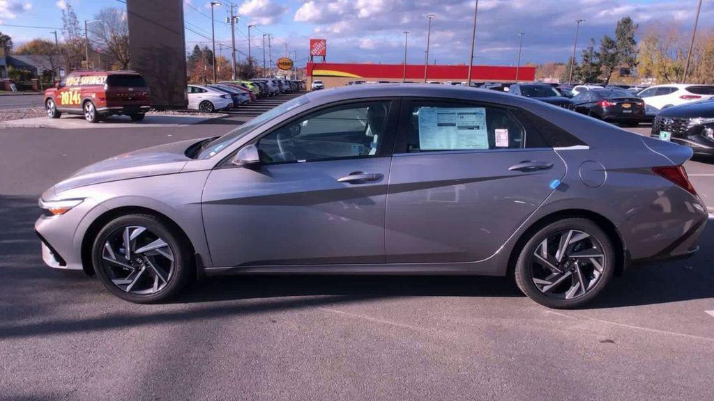new 2025 Hyundai Elantra car, priced at $27,815