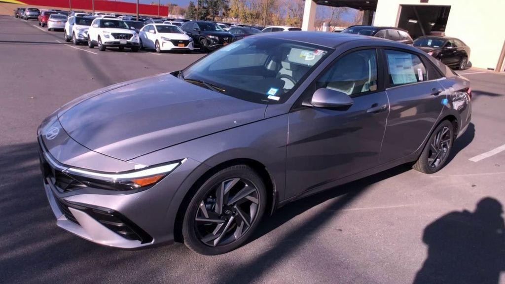 new 2025 Hyundai Elantra car, priced at $27,815