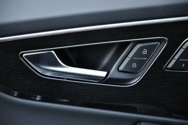 new 2026 Audi Q7 car, priced at $73,260