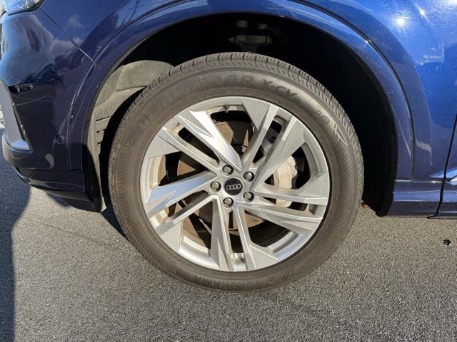 used 2021 Audi Q7 car, priced at $30,590