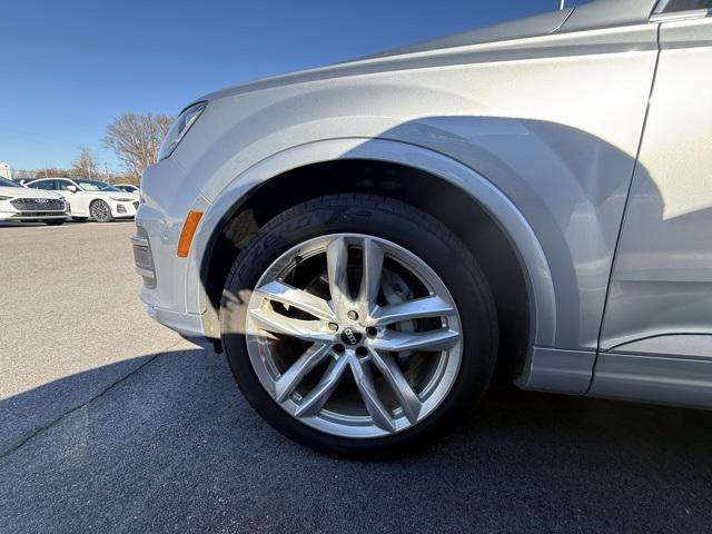 used 2018 Audi Q7 car, priced at $21,990