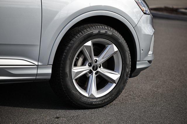 used 2024 Audi Q7 car, priced at $35,990