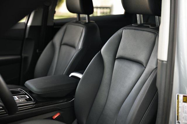 used 2024 Audi Q7 car, priced at $35,990