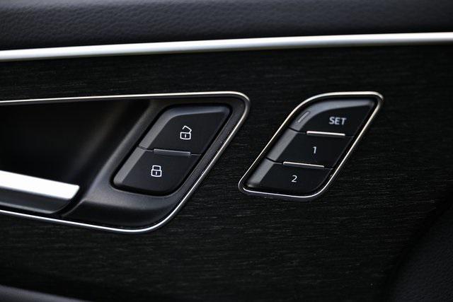 used 2024 Audi Q7 car, priced at $35,990