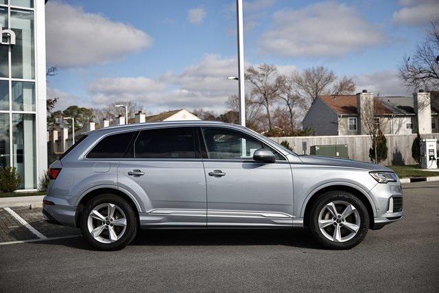 used 2024 Audi Q7 car, priced at $35,990