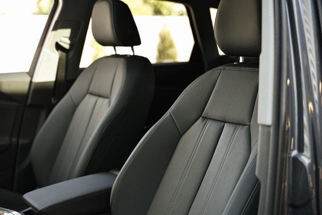 new 2025 Audi Q5 car, priced at $51,530