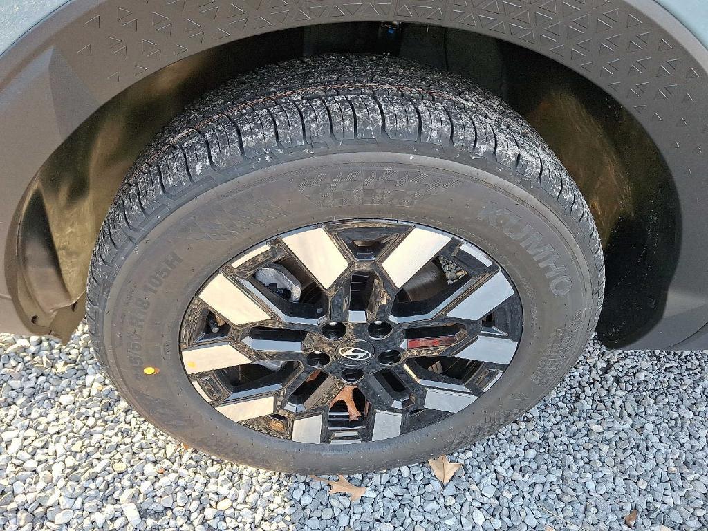 new 2026 Hyundai SANTA CRUZ car, priced at $33,070