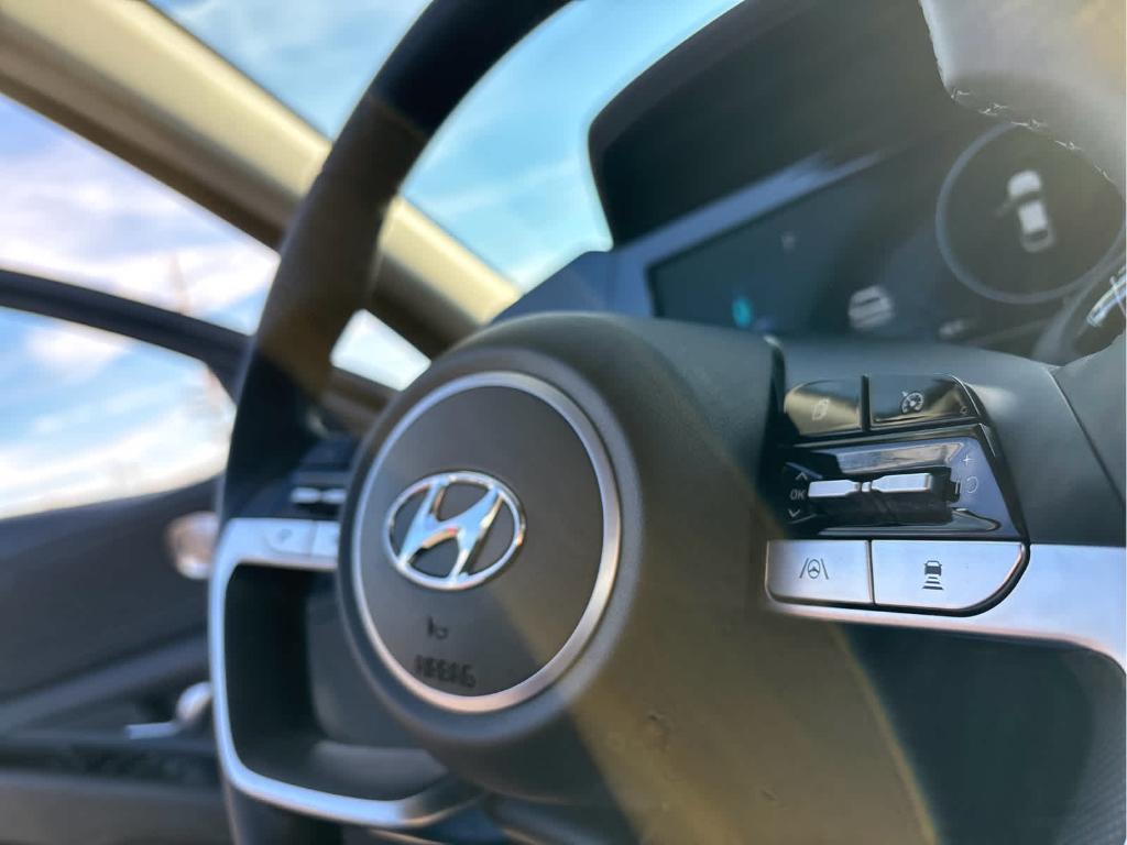 used 2022 Hyundai Elantra car, priced at $20,224