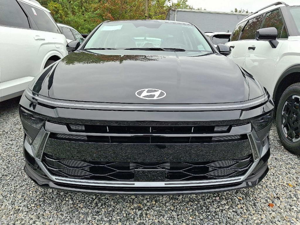 new 2026 Hyundai Sonata Hybrid car, priced at $30,800