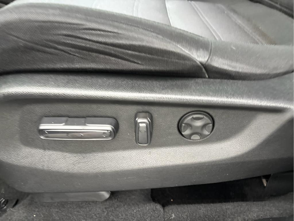 used 2021 Honda CR-V car, priced at $23,448