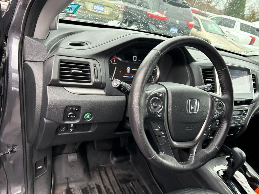 used 2018 Honda Pilot car, priced at $15,889