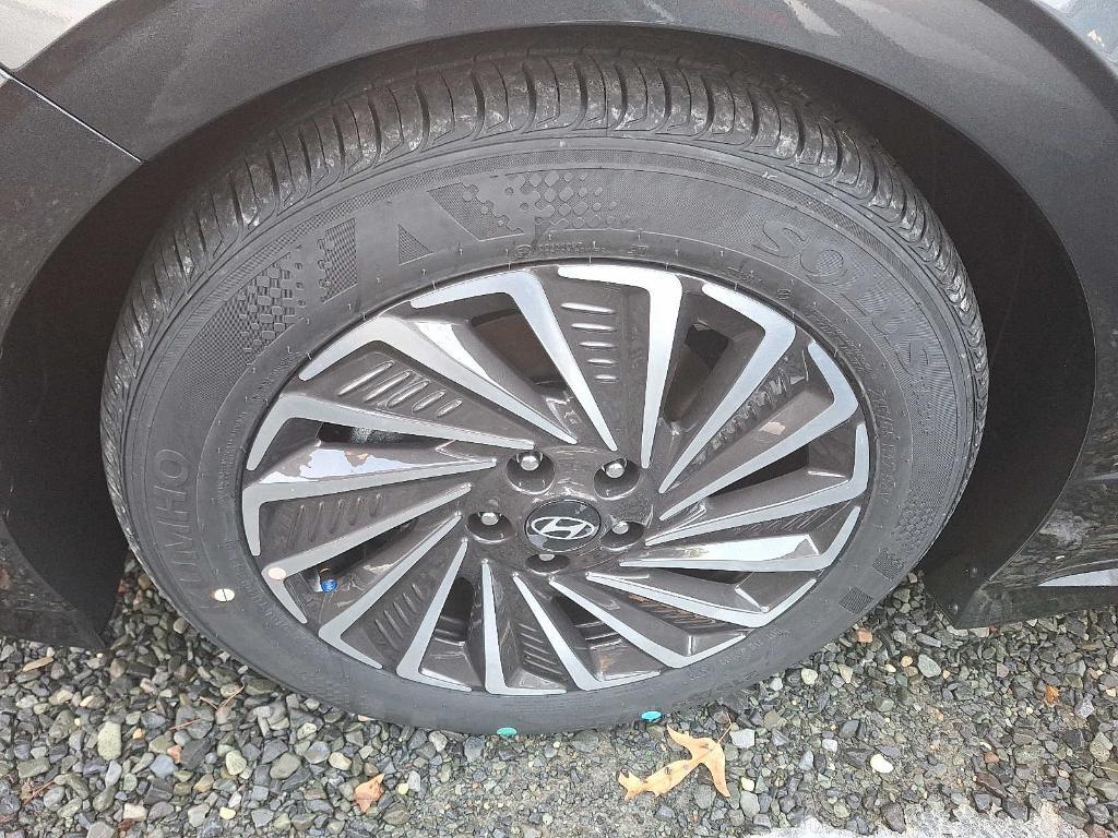 new 2026 Hyundai Sonata Hybrid car, priced at $40,010