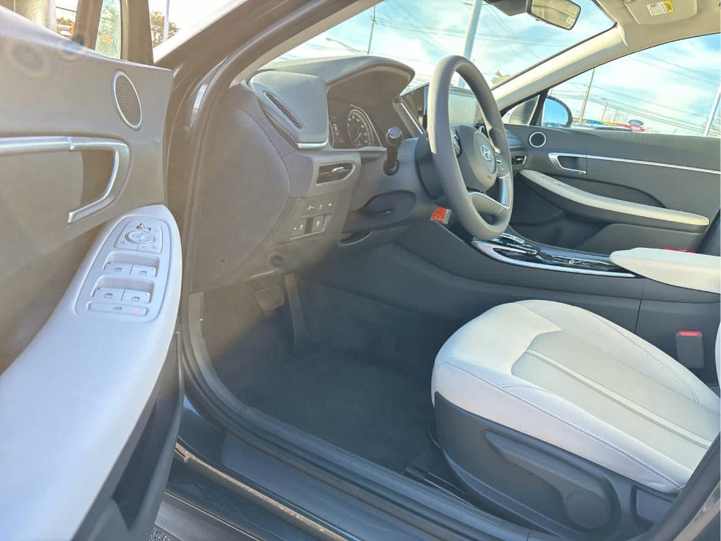 used 2023 Hyundai Sonata car, priced at $19,095