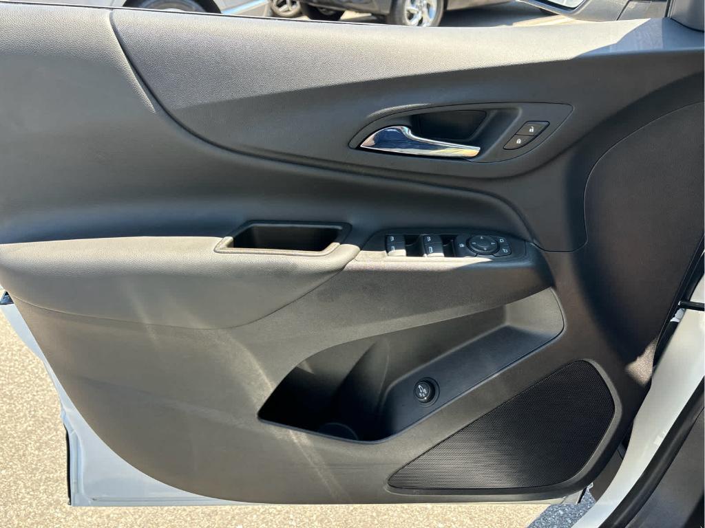 used 2023 Chevrolet Equinox car, priced at $24,244