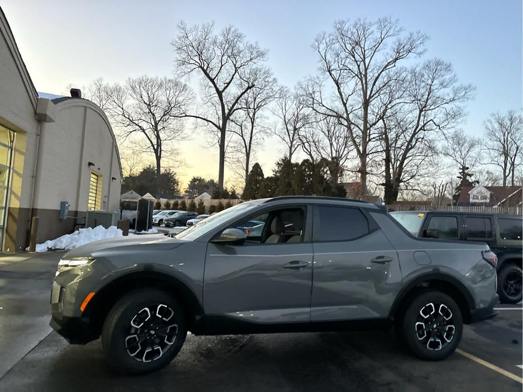 used 2023 Hyundai SANTA CRUZ car, priced at $27,495