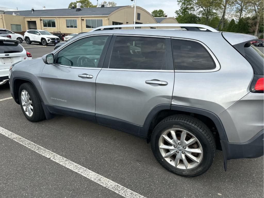 used 2017 Jeep Cherokee car, priced at $12,744