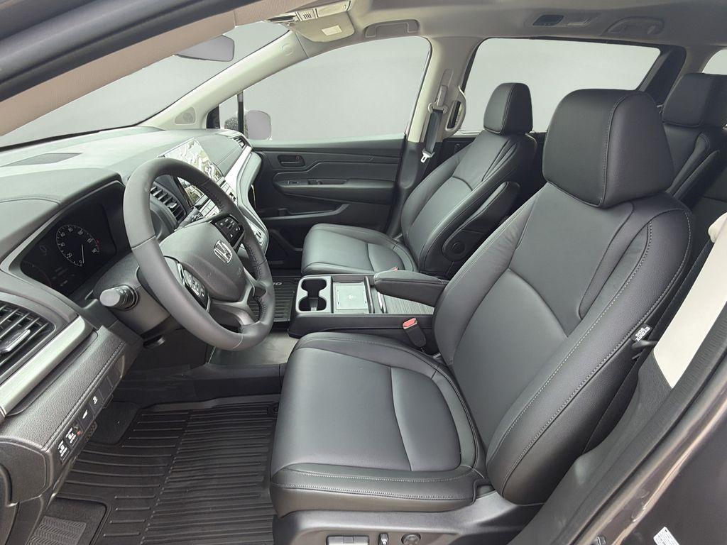 new 2026 Honda Odyssey car, priced at $45,234