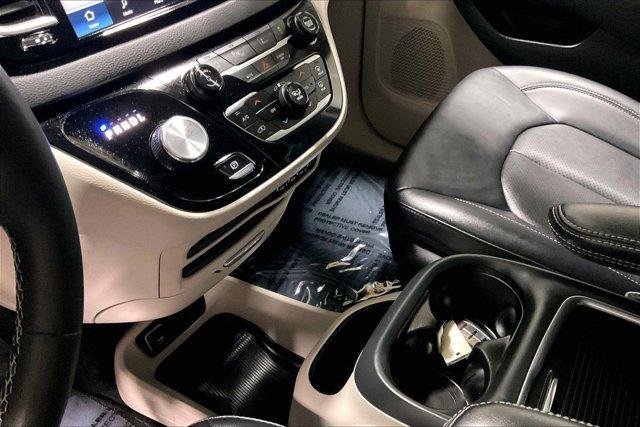 used 2024 Chrysler Pacifica car, priced at $28,975