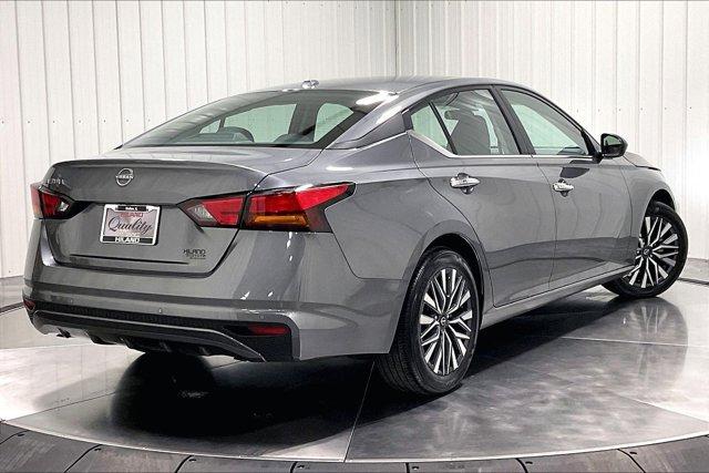 used 2025 Nissan Altima car, priced at $21,975
