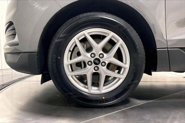 used 2024 Ford Edge car, priced at $24,975