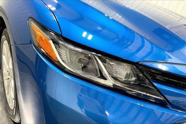2020 Blue Streak Metallic Toyota Camry