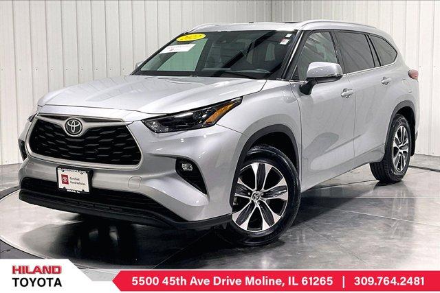 used 2022 Toyota Highlander car, priced at $38,975