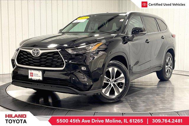 used 2022 Toyota Highlander car, priced at $36,975