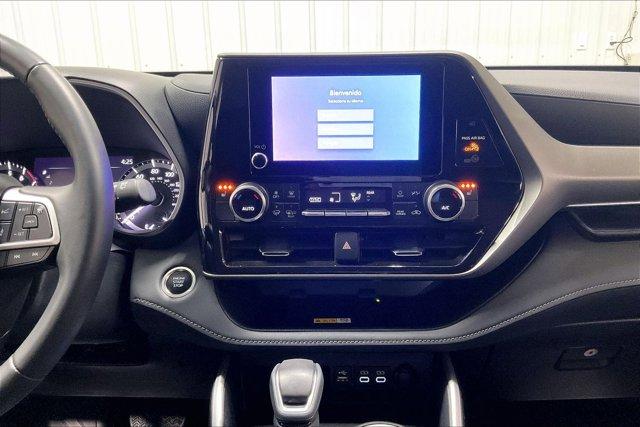 used 2024 Toyota Highlander car, priced at $42,975