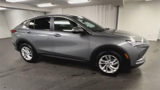 used 2025 Buick Envista car, priced at $23,318