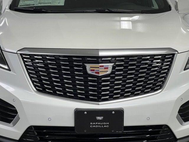 new 2025 Cadillac XT5 car, priced at $55,074