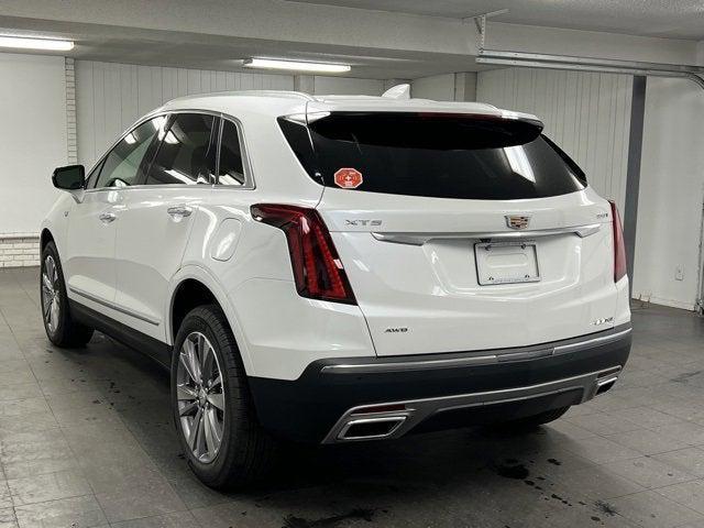 new 2025 Cadillac XT5 car, priced at $55,074