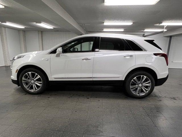 new 2025 Cadillac XT5 car, priced at $55,074