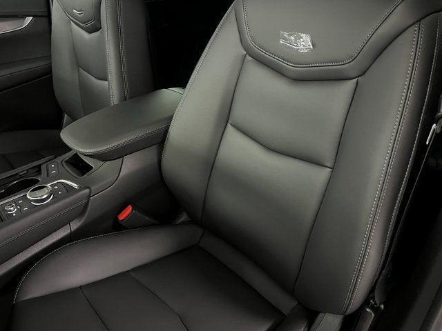 new 2025 Cadillac XT5 car, priced at $38,786