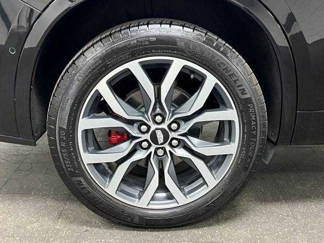 used 2024 Cadillac XT6 car, priced at $52,324