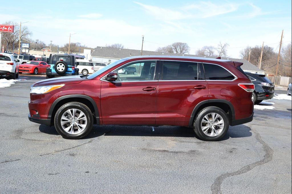 used 2014 Toyota Highlander car, priced at $13,991