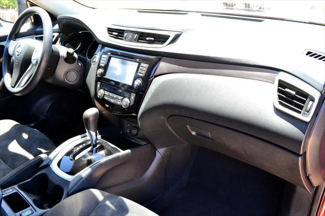 used 2015 Nissan Rogue car, priced at $10,991