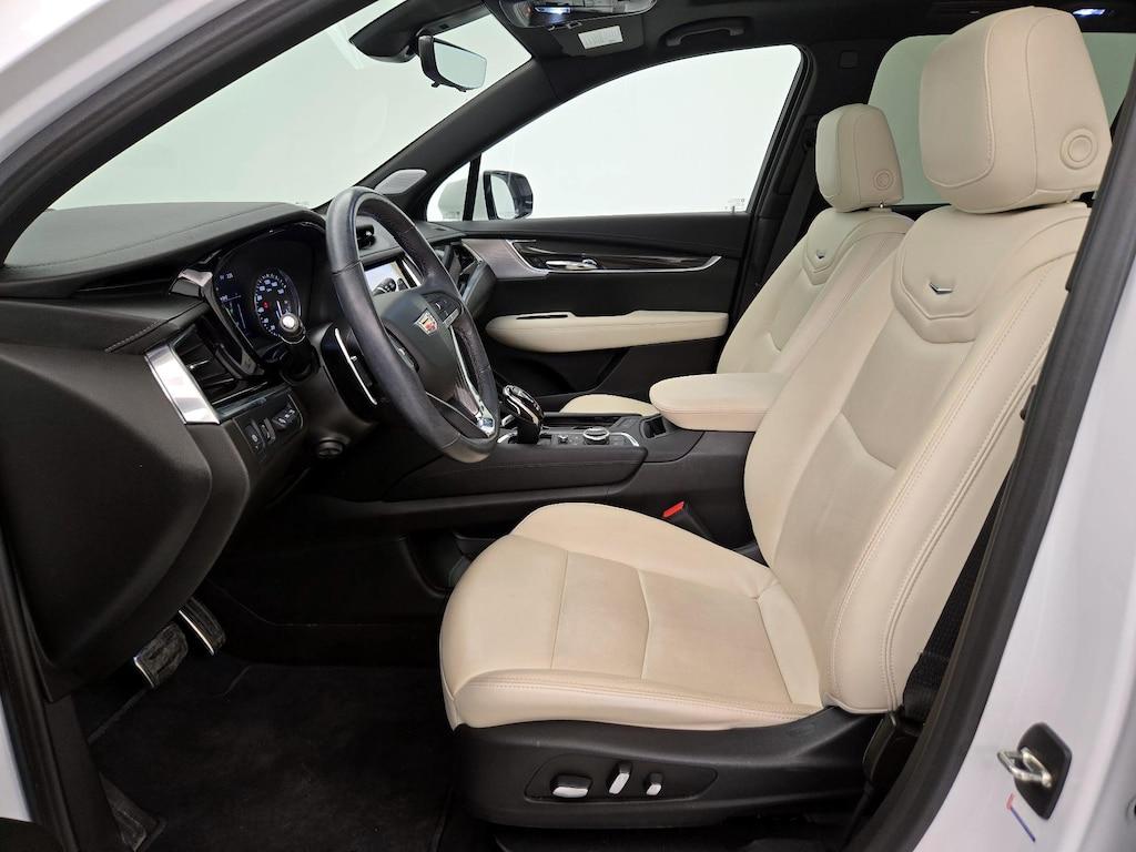 used 2023 Cadillac XT6 car, priced at $47,998