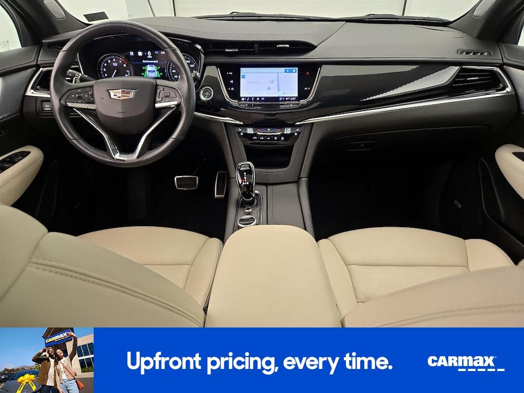 used 2023 Cadillac XT6 car, priced at $47,998