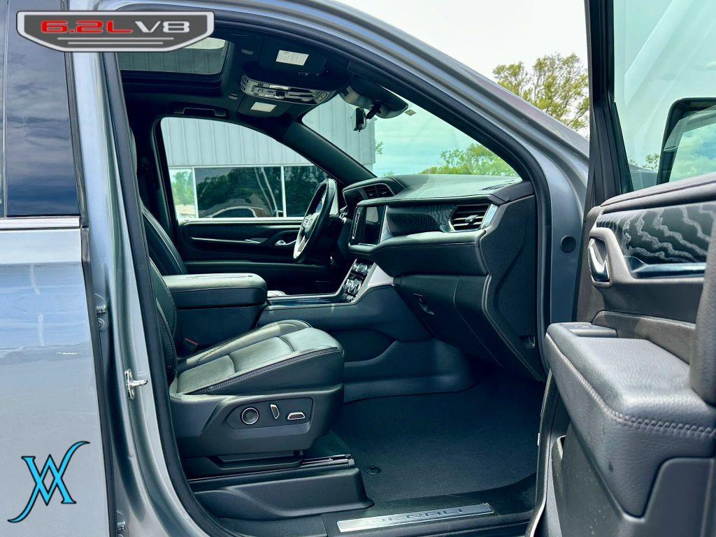 used 2024 GMC Yukon XL car, priced at $51,995