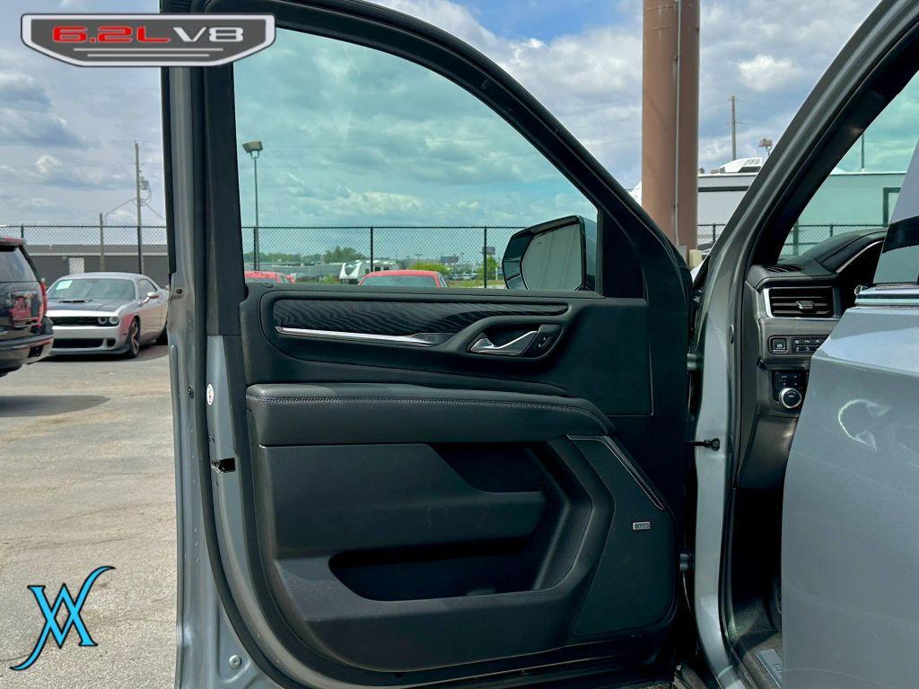 used 2024 GMC Yukon XL car, priced at $51,995