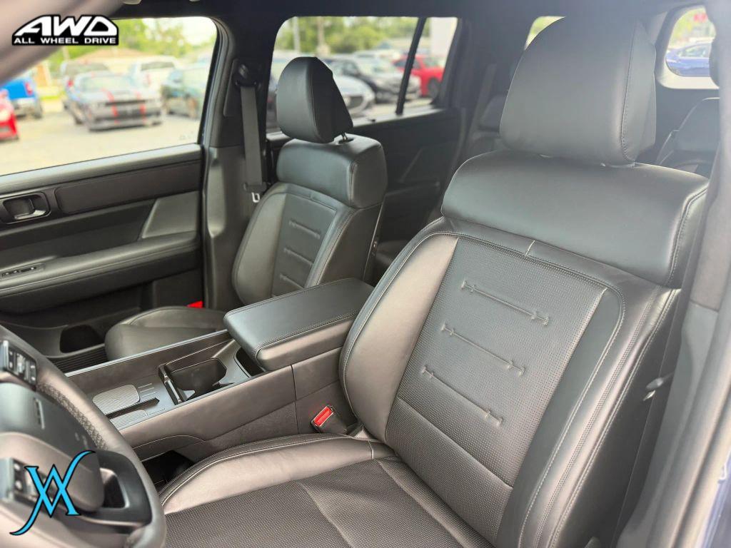 used 2025 Hyundai Santa Fe car, priced at $32,995