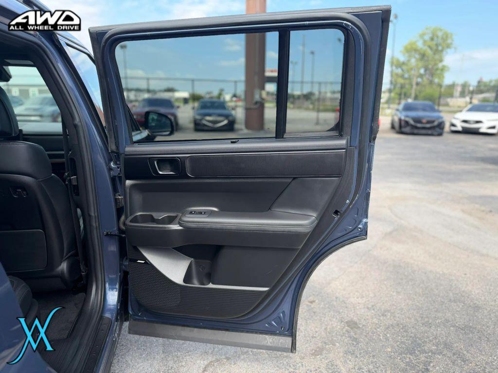 used 2025 Hyundai Santa Fe car, priced at $32,995