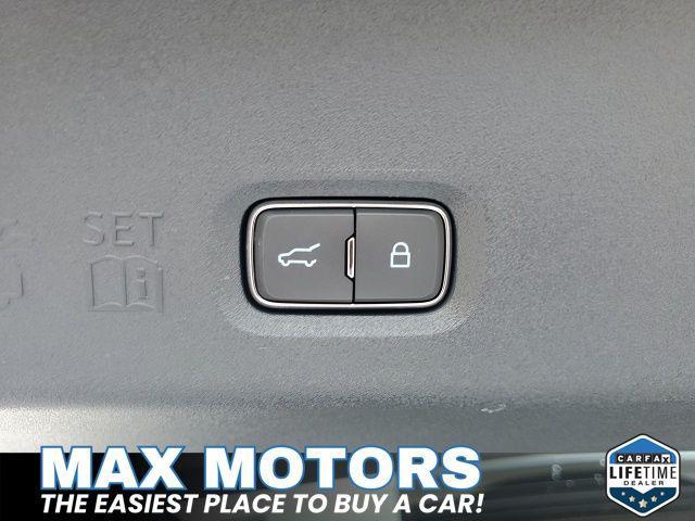 used 2025 Ford Expedition car, priced at $74,994